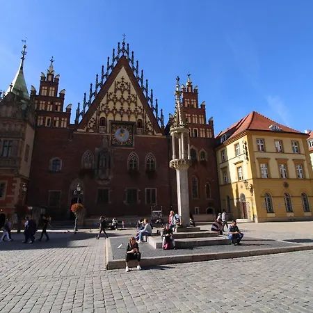 Apartment Rynek 53-55 Market Square Tectum Breslau